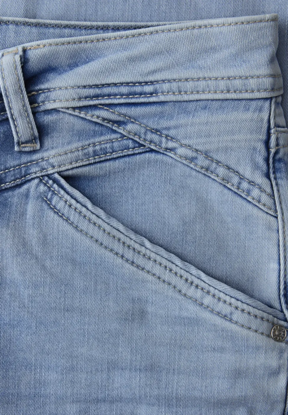 Slim Legs Jeans