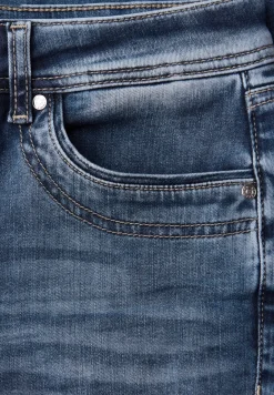 Slim Legs Jeans