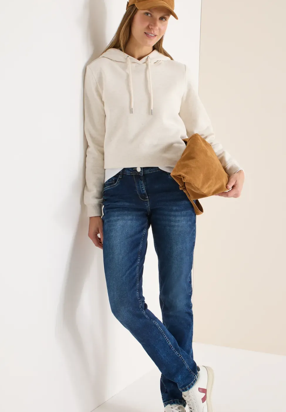 Slim Legs Jeans