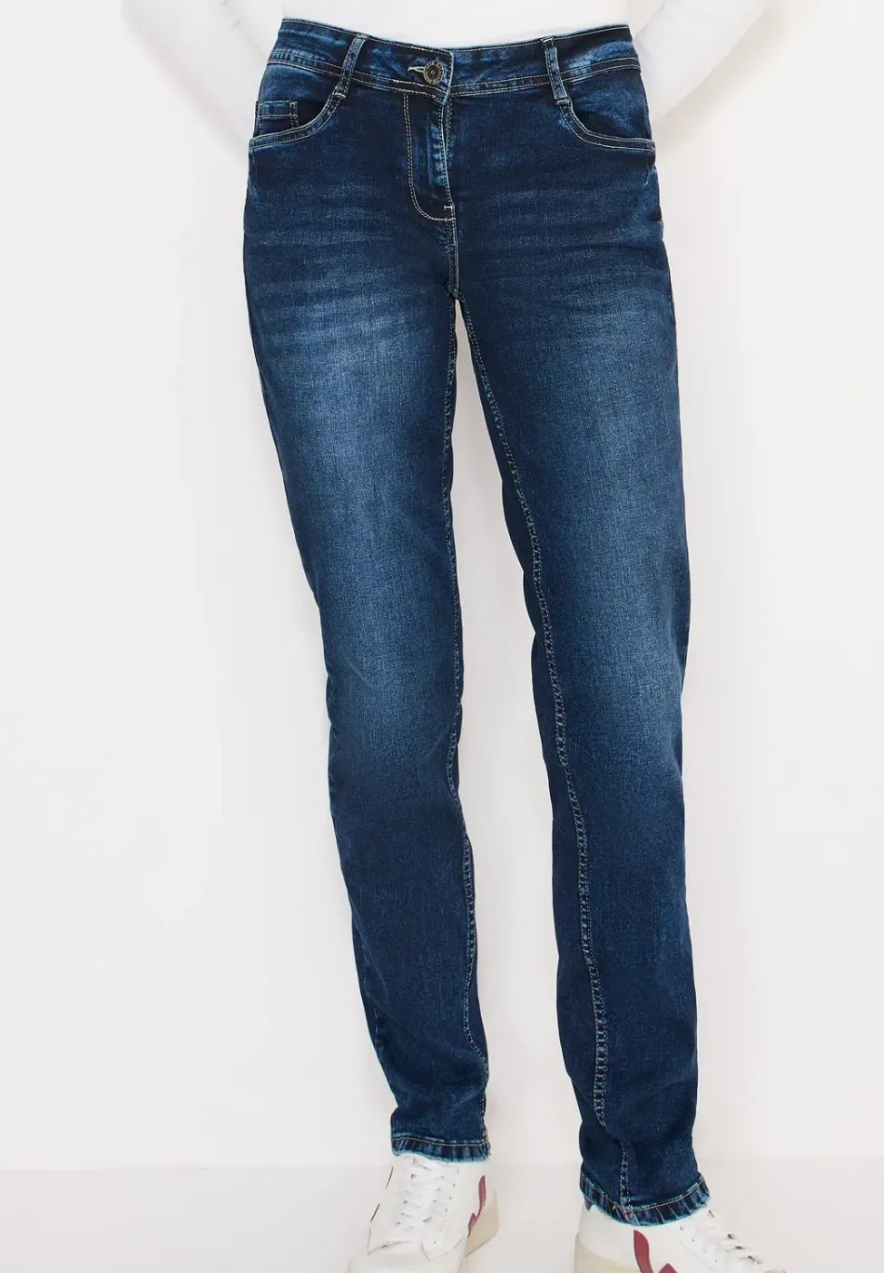 Slim Legs Jeans