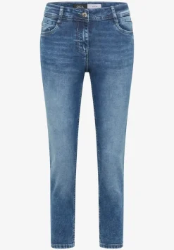 Slim Legs Jeans
