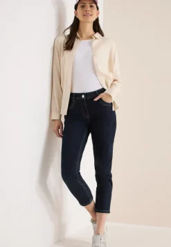 Slim Legs Jeans
