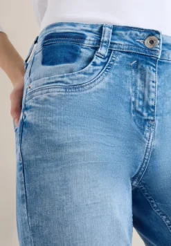Slim Legs Jeans