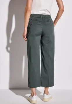 Straight Legs Chino