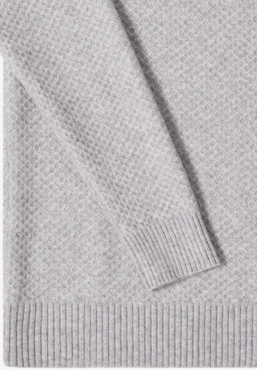 Structure du pull à col roulé