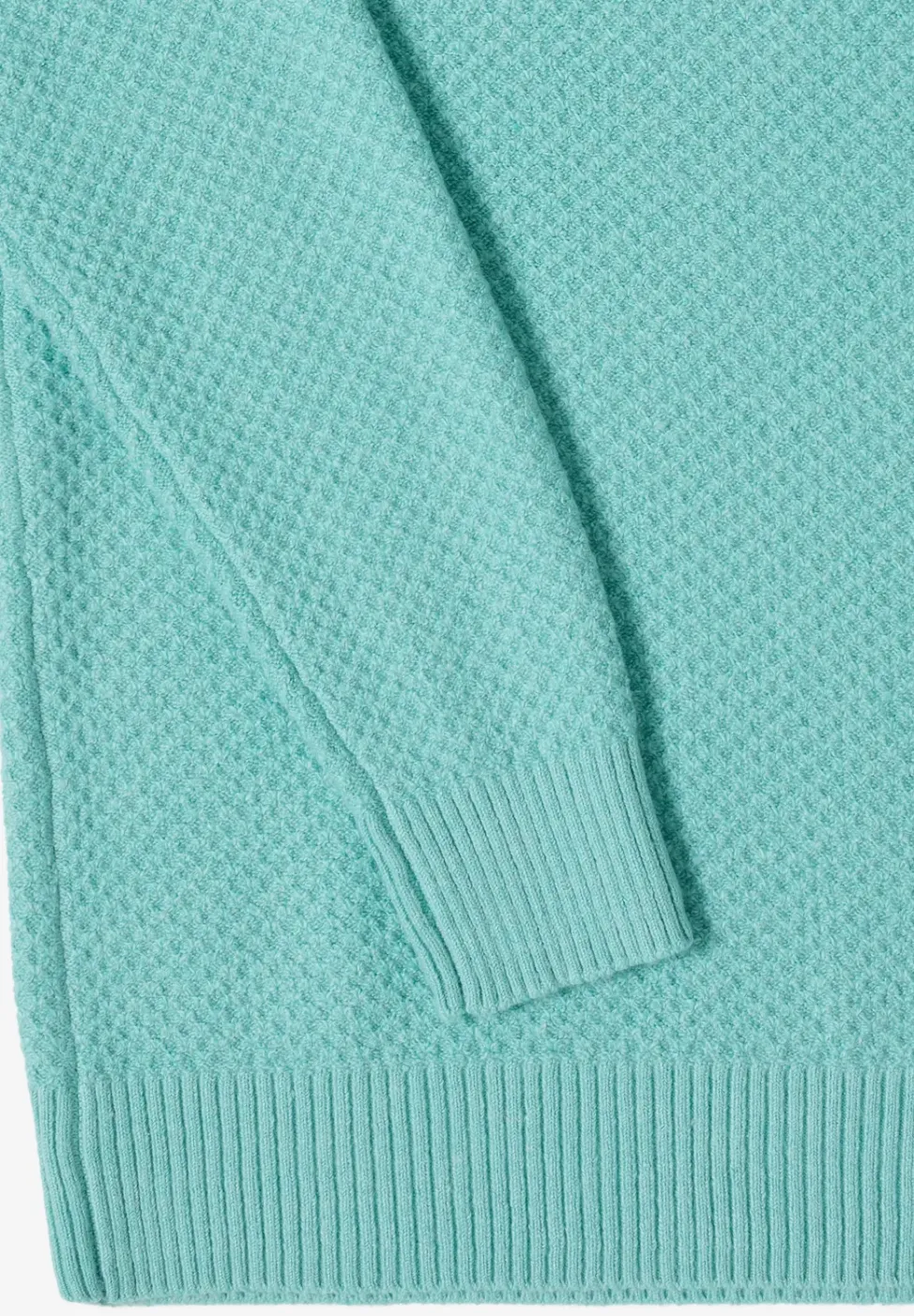Structure du pull à col roulé