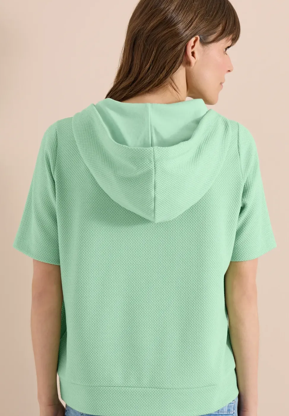 Sweat-shirt à capuche manches courtes