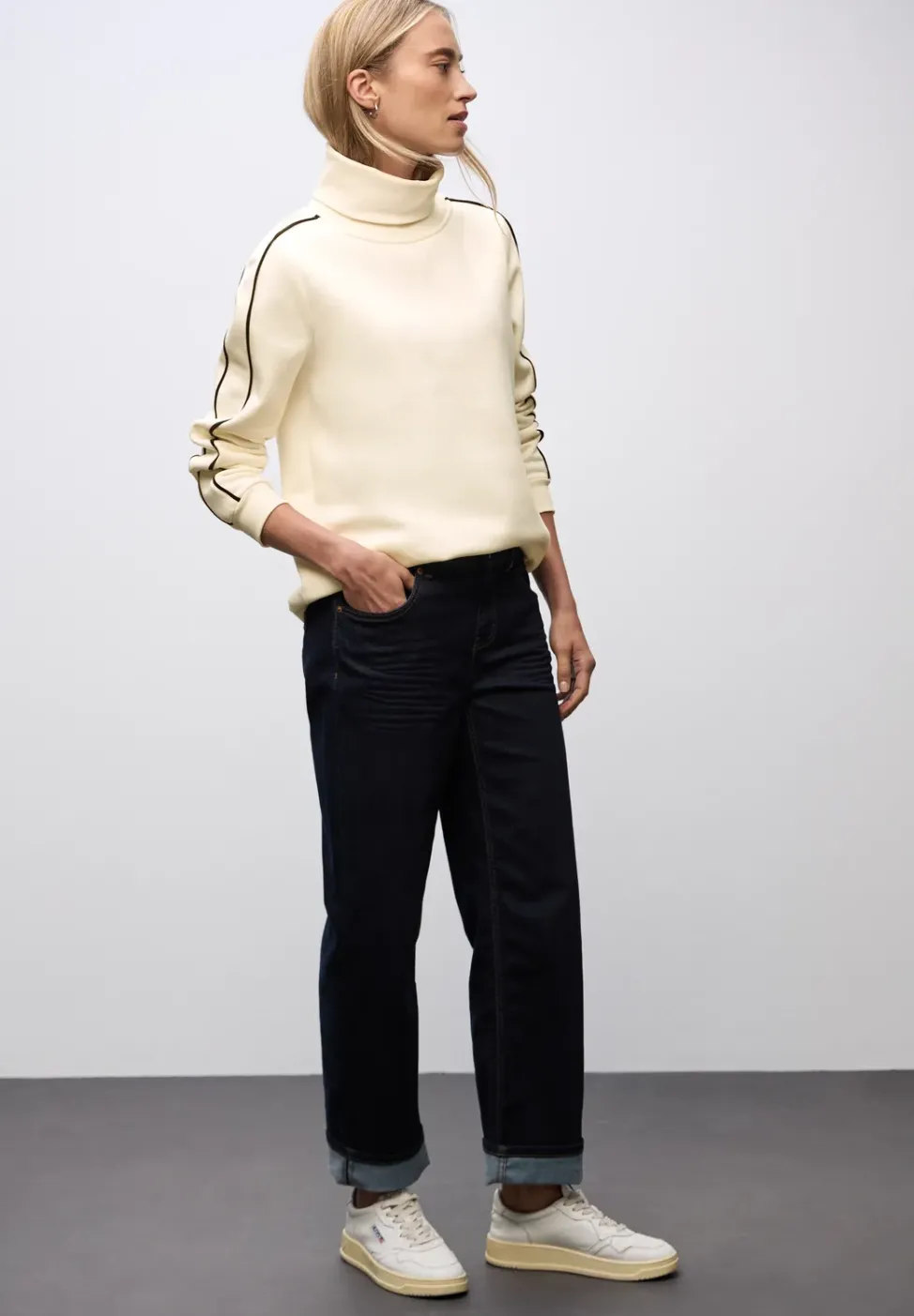 Sweat-shirt à col montant