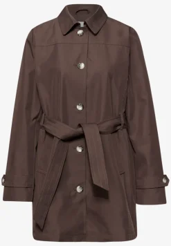 Trench-coat