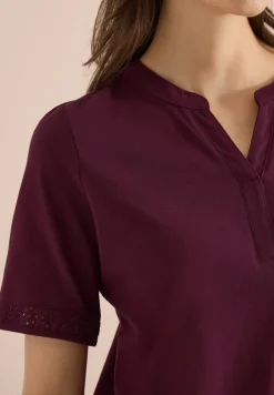 T-shirt à col fendu avec bande crocheté