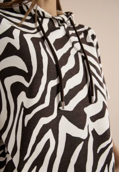 T-shirt à manches courtes avec capuche et structure