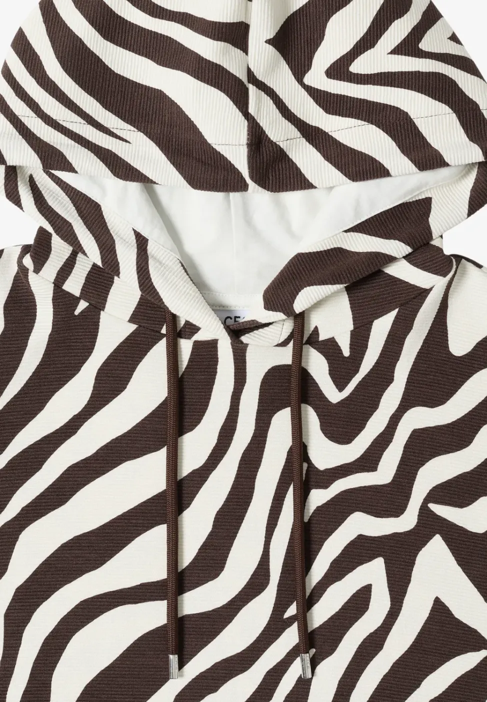 T-shirt à manches courtes avec capuche et structure