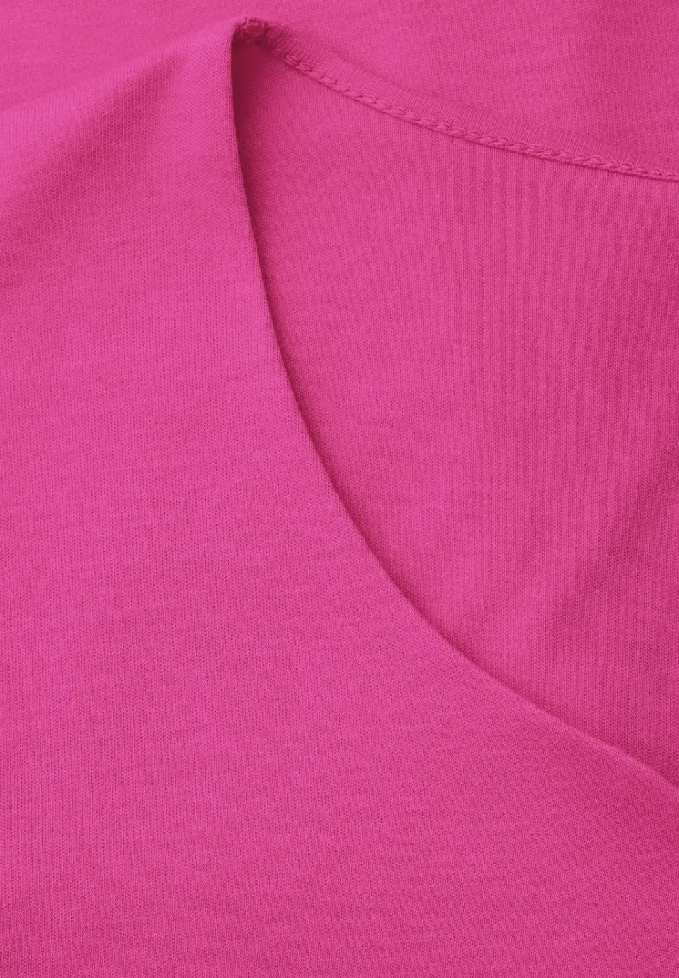 T-shirt à manches courtes avec encolure en cœur