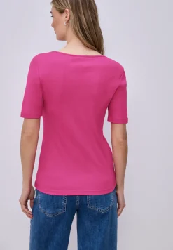 T-shirt à manches courtes avec encolure en cœur