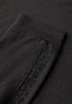 T-shirt avec bandes de galon léopard