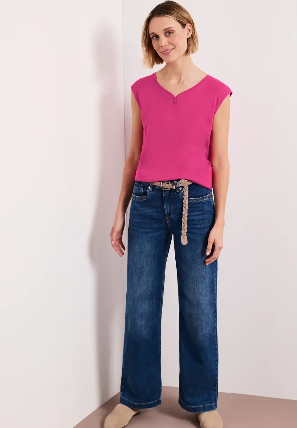 T-shirt avec détail de boutons