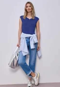 T-shirt avec détail de boutons