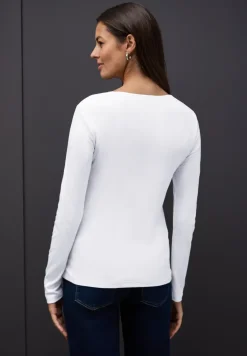 T-shirt avec encolure en cœur