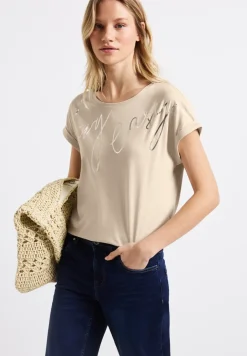 T-shirt avec texte sur film