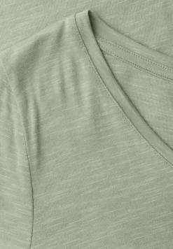 T-shirt basique à col V