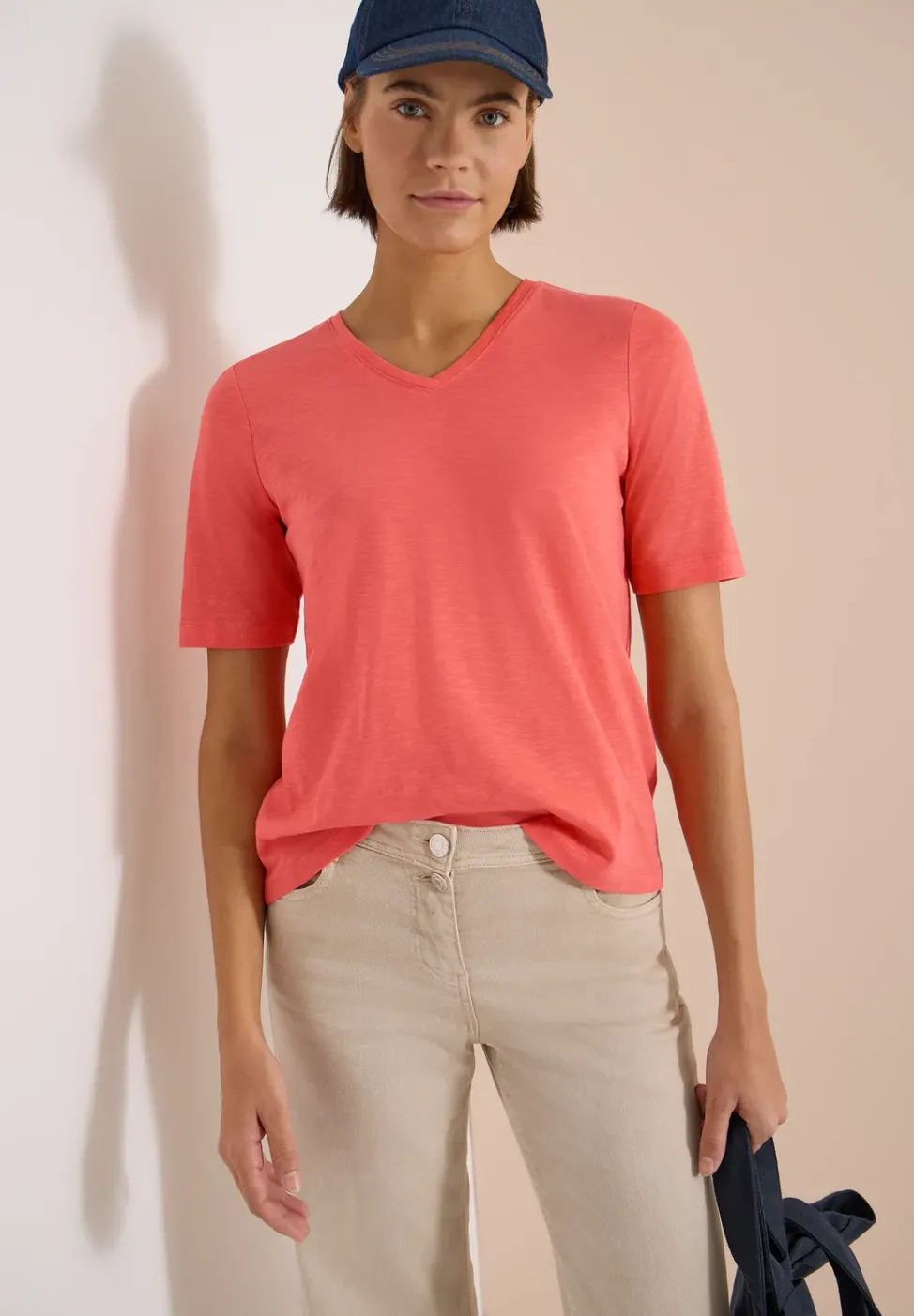 T-shirt basique à col V