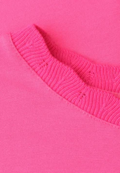 T-shirt col bateau avec bande décorative