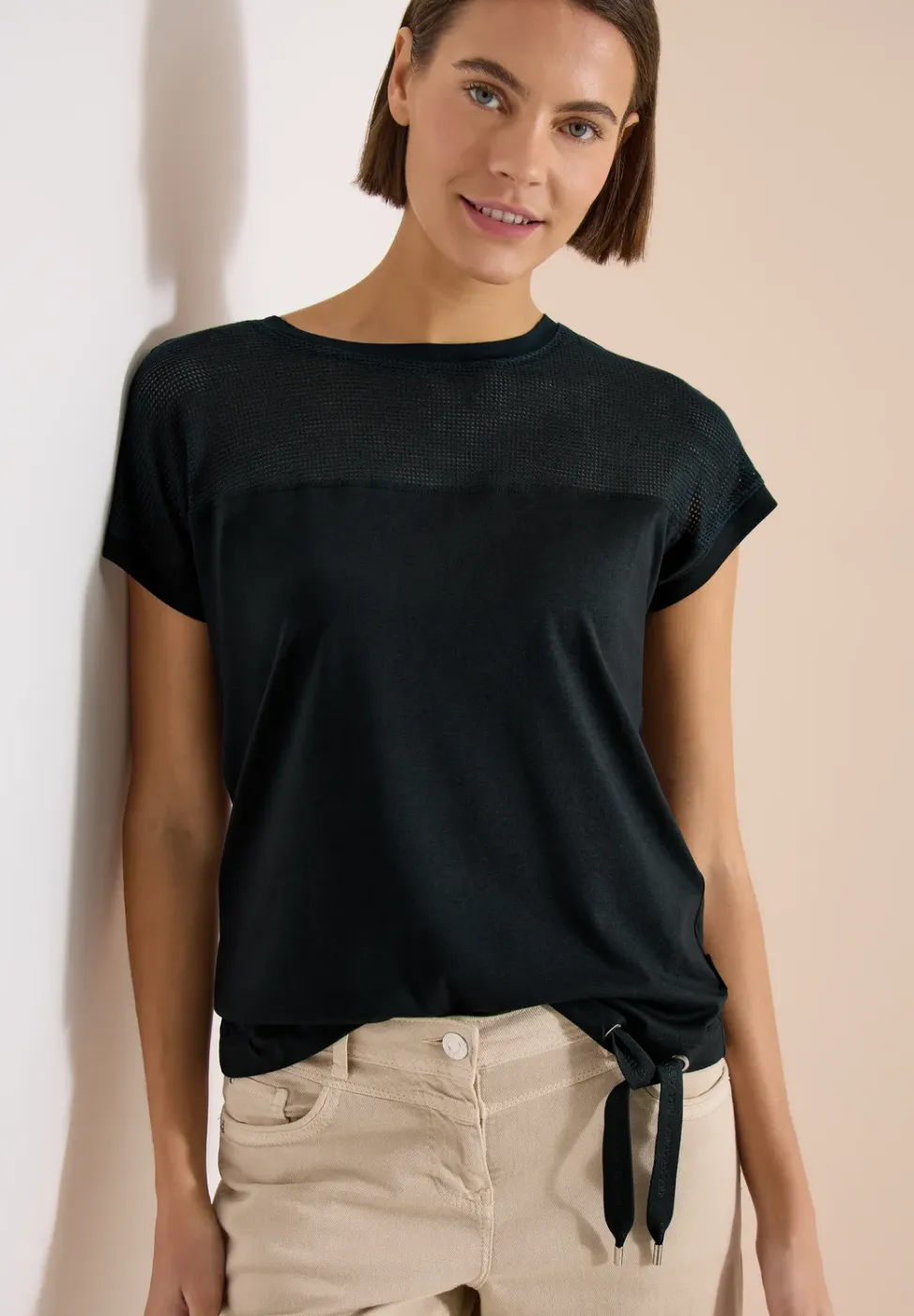 T-shirt col bateau avec empiècement en mesh