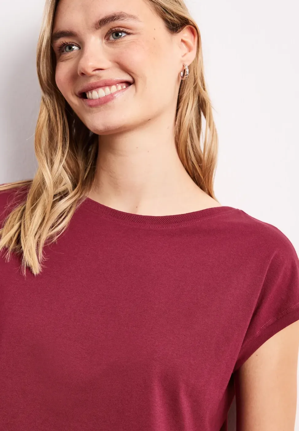 T-shirt col bateau effet soyeux