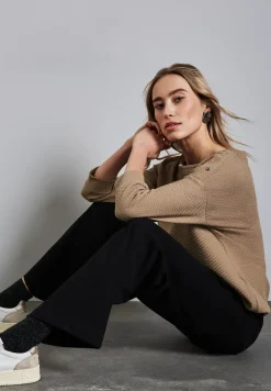 T-shirt structuré avec boutons