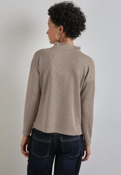 T-shirt structuré avec boutons
