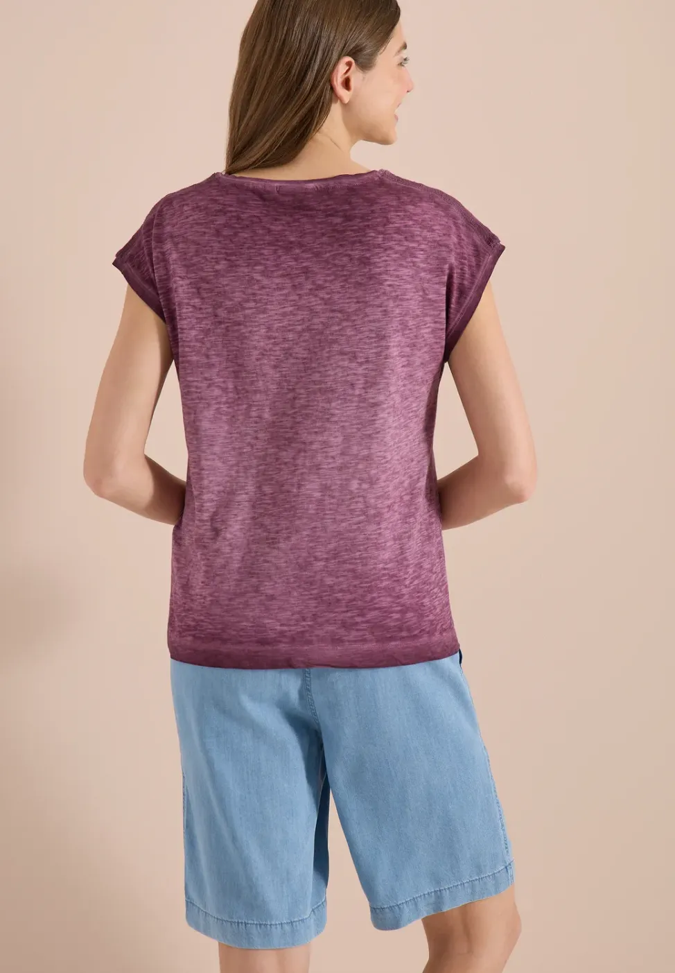 T-shirt avec boatneck au look garment-dye