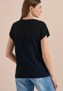 T-shirt avec boatneck et insert en mesh