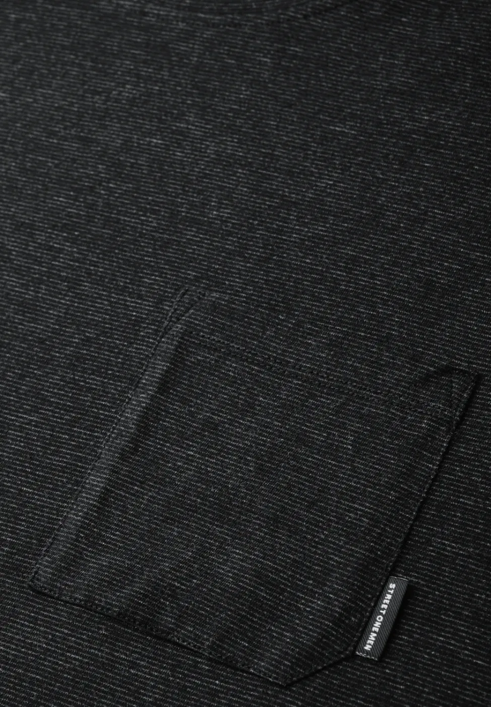 T-shirt avec poche poitrine