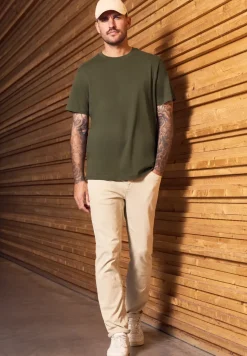 T-shirt basique en couleur unie