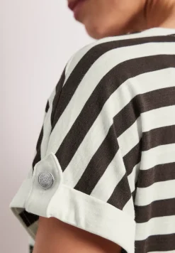 T-shirt à col rond avec boutons décoratifs