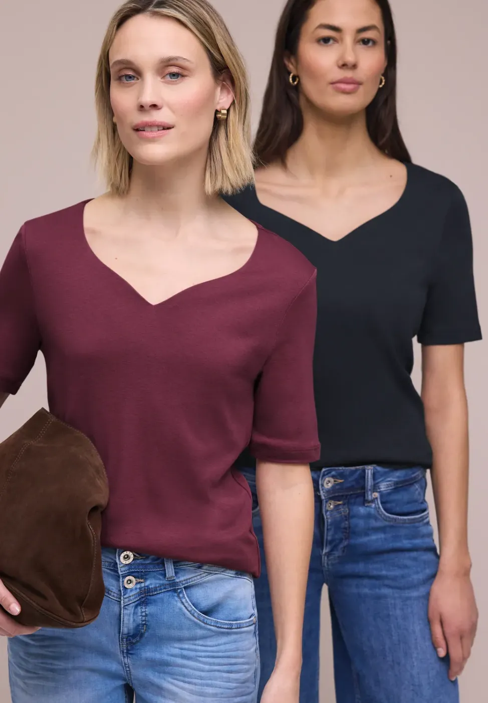 T-shirts avec encolure en cœur en pack de 2