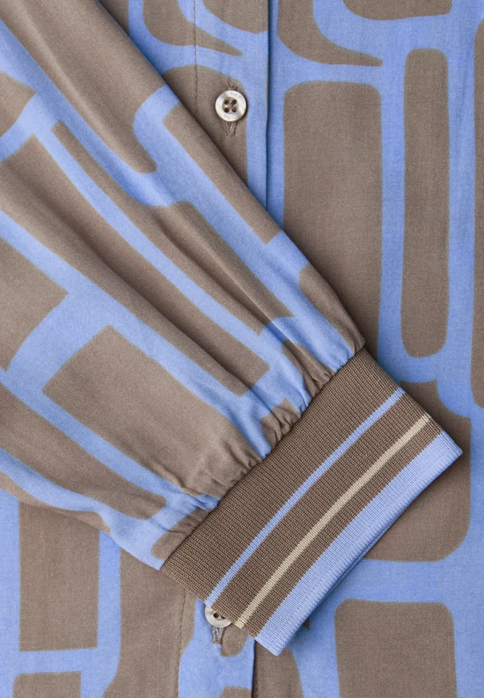 Tunique à motifs avec tape