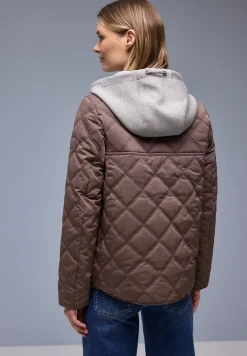 Veste avec capuche amovible