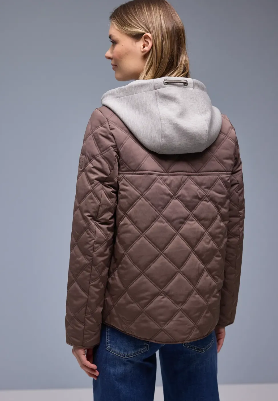 Veste avec capuche amovible