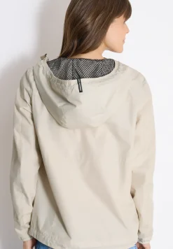 Veste avec capuche et cordon de serrage