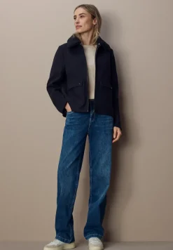 Veste avec col amovible