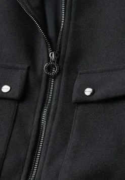 Veste avec col amovible