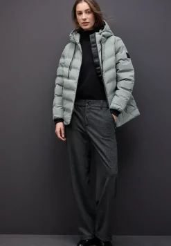 Veste avec coutures collées