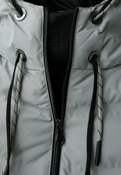Veste avec coutures collées