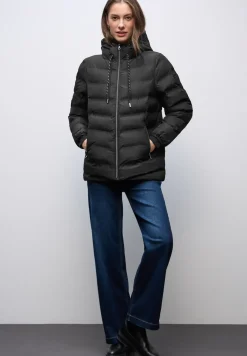 Veste avec coutures collées