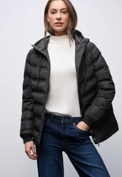 Veste avec coutures collées