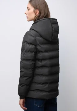 Veste avec coutures collées