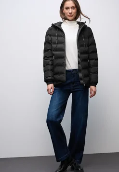Veste avec coutures collées