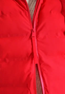 Veste avec coutures collées