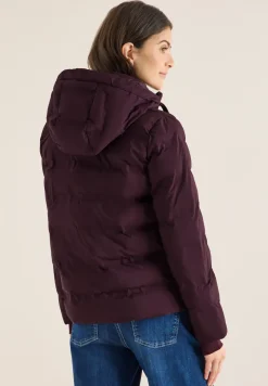 Veste avec coutures collées